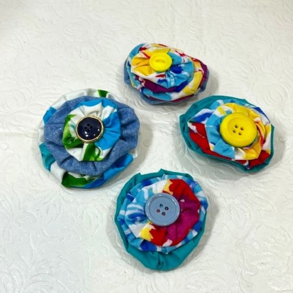 Set of 4 Handmade Fabric Flower Unique Magnets Fridge Office Locker NEW 2.5" - Picture 1 of 8